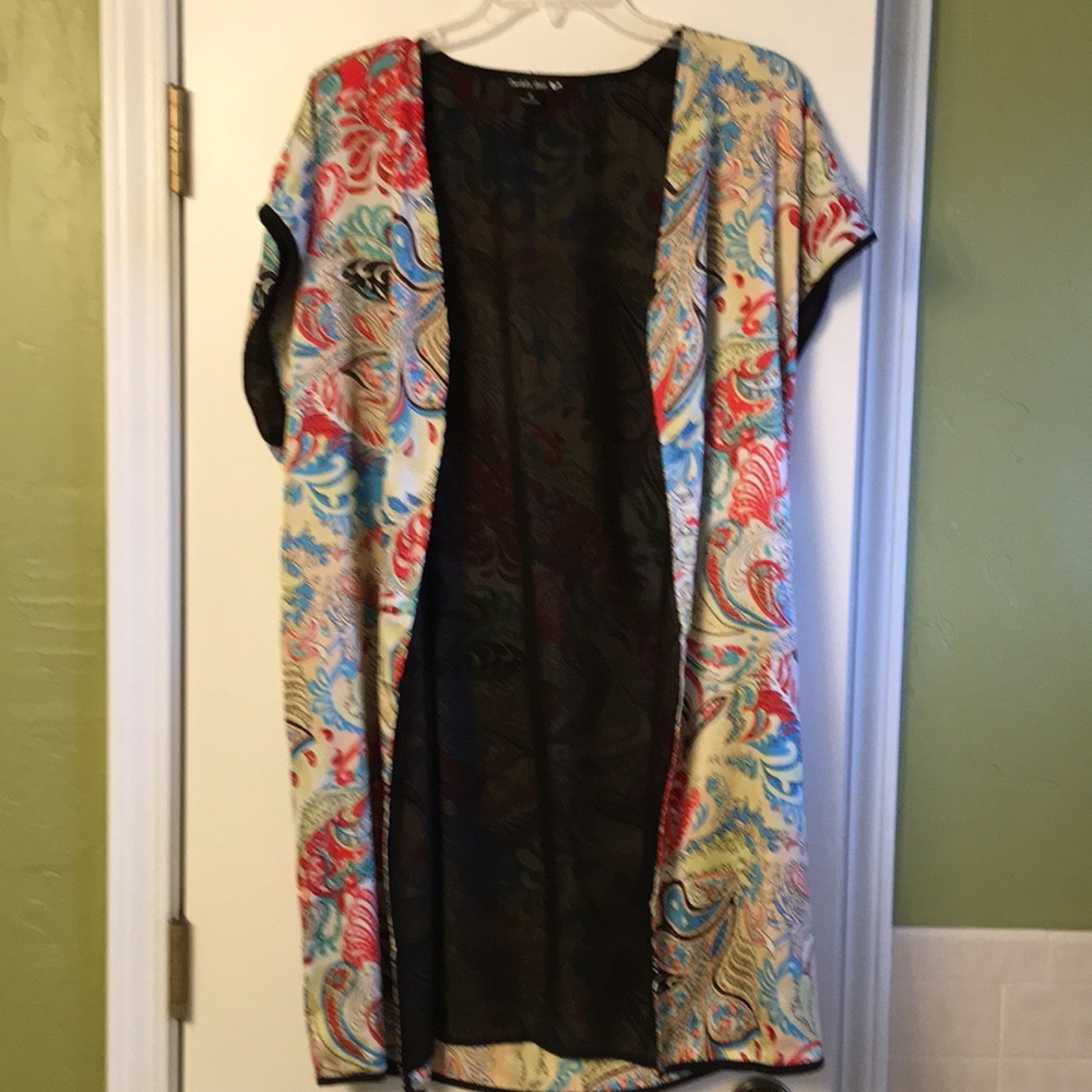 Double Tree colorful lined kimono.